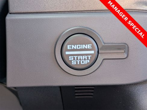 New 2025 Ford Bronco 4-Door image 32