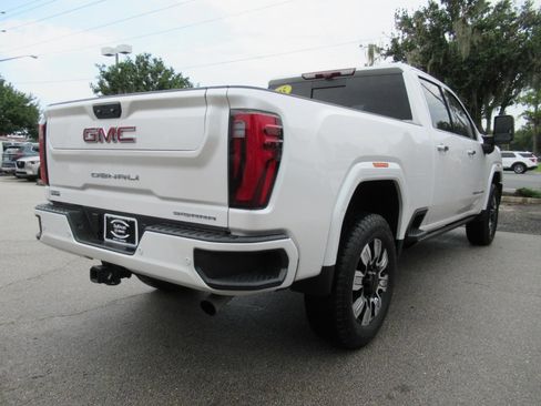 Used 2025 GMC Sierra 2500 Denali w/ Denali Reserve Package AWD/4WD image 7