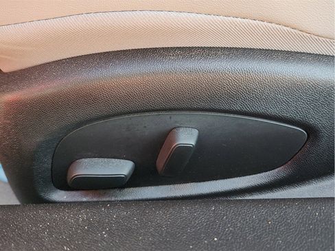 Used 2016 Chevrolet Camaro SS image 16