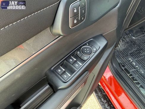 Used 2024 Ford Ranger Lariat RWD image 11