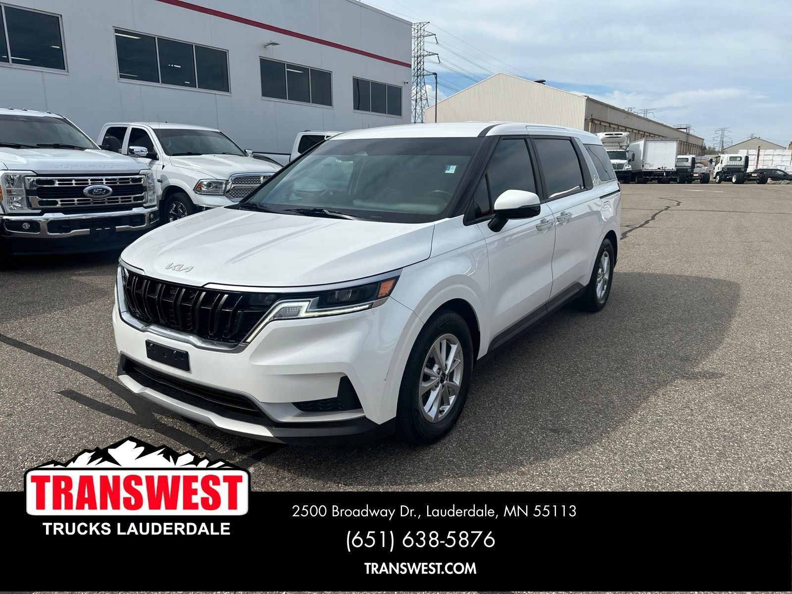 Used 2022 Kia Carnival LX FWD image 1
