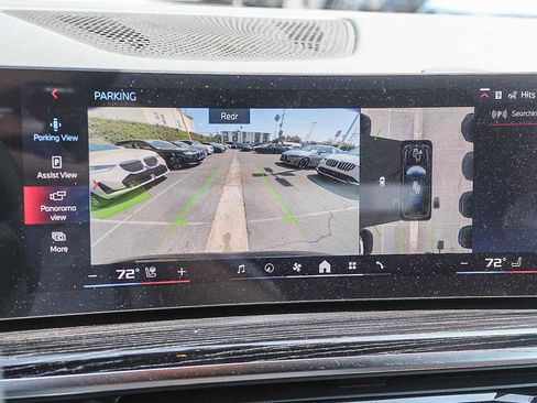 New 2026 BMW X7 M60i AWD/4WD image 25