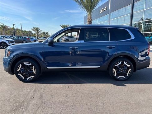New 2025 Kia Telluride S image 4