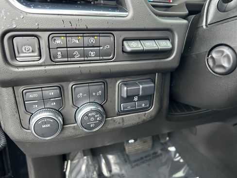 Used 2022 GMC Yukon AT4 w/ Technology Package image 21