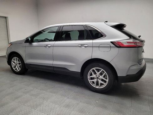 Used 2023 Ford Edge SEL image 3
