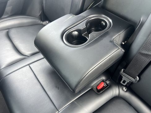 Used 2021 Tesla Model Y Long Range image 20