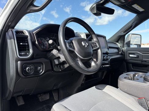 Used 2023 RAM 2500 Big Horn w/ Level 1 Equipment Group image 11