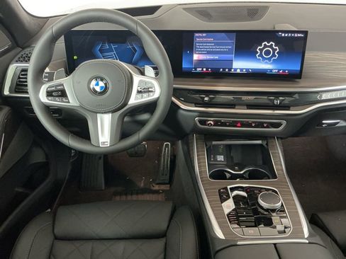 Used 2026 BMW X7 xDrive40i w/ M Sport Package image 17