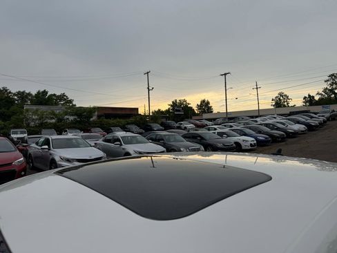 Used 2014 Volkswagen Passat 1.8T SE FWD image 11