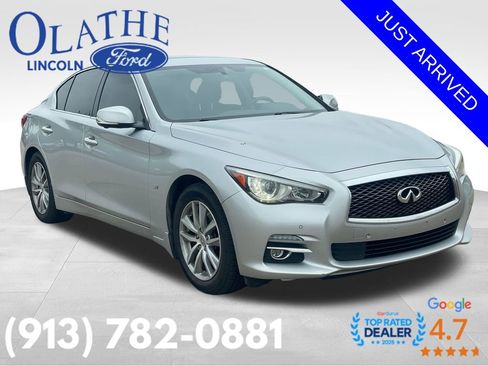 Used 2015 INFINITI Q50 Premium w/ Technology Package AWD/4WD image 2