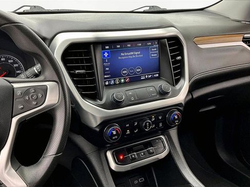 Used 2023 GMC Acadia SLE w/ Driver Convenience Package image 6