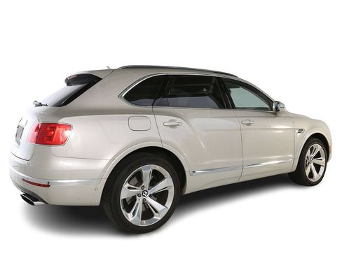 Used 2018 Bentley Bentayga AWD/4WD image 13