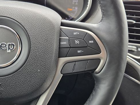 Used 2018 Jeep Grand Cherokee Limited image 13