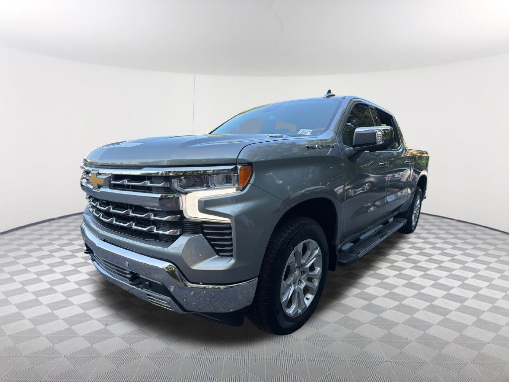 Used 2025 Chevrolet Silverado 1500 LTZ RWD image 1