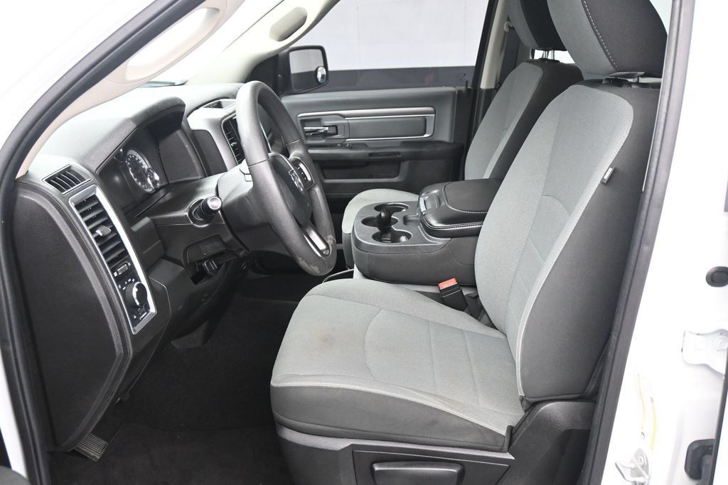 Used 2022 RAM 1500 Classic SLT w/ Electronics Group AWD/4WD image 15