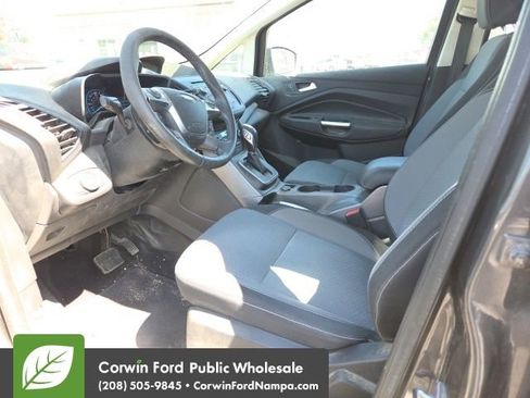 Used 2017 Ford C-MAX SE w/ Cold Weather Package FWD image 7