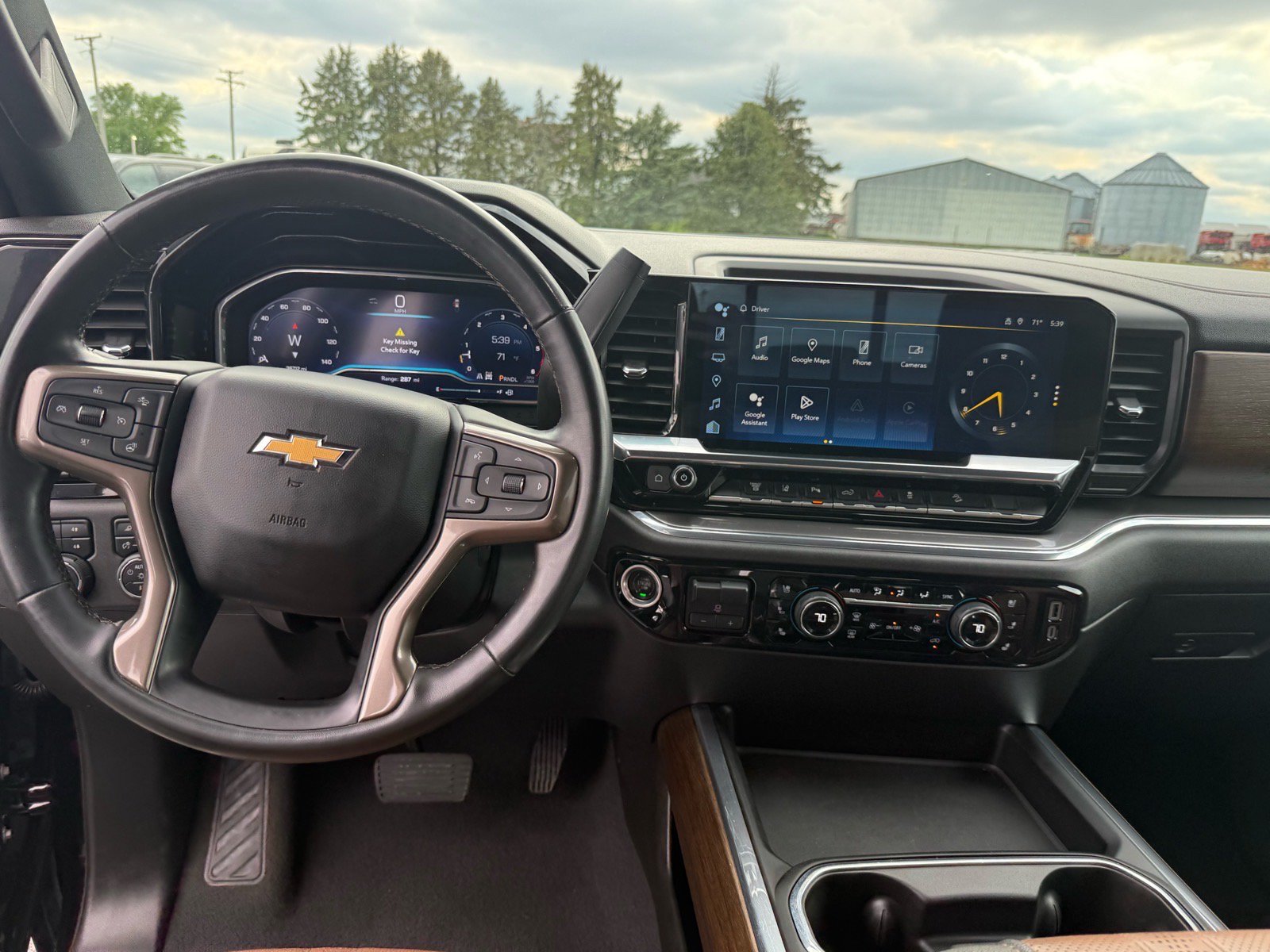 Used 2024 Chevrolet Silverado 2500 High Country w/ High Country Premium Package AWD/4WD image 19