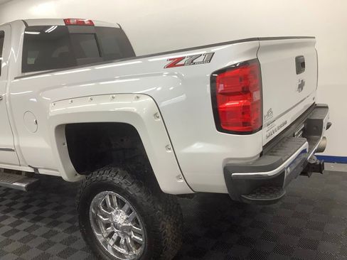 Used 2019 Chevrolet Silverado 2500 LTZ w/ Duramax Plus Package AWD/4WD image 3