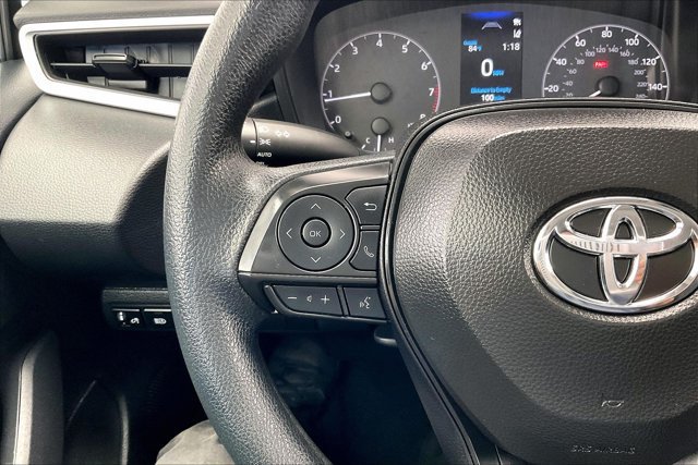 Used 2025 Toyota Corolla LE FWD image 21