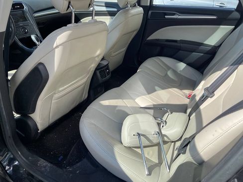 Used 2014 Ford Fusion Titanium FWD image 6
