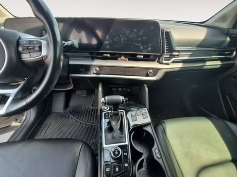 Used 2024 Kia Sportage EX AWD/4WD image 11