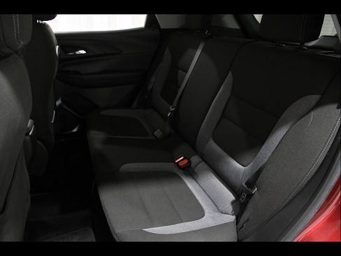Certified 2022 Chevrolet TrailBlazer LT w/ LPO, Blackout Package AWD/4WD image 20
