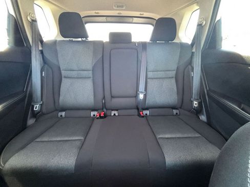 Used 2025 Nissan Rogue SV FWD image 40