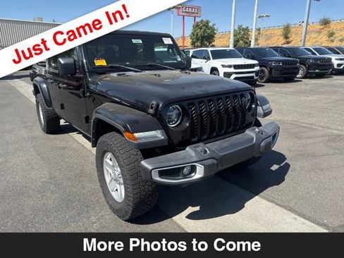 Used 2022 Jeep Gladiator Sport AWD/4WD image 8