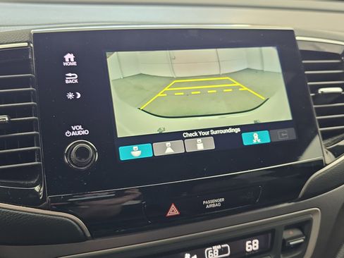 Certified 2025 Honda Passport EX-L image 21