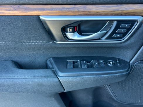 Used 2021 Honda CR-V EX image 12