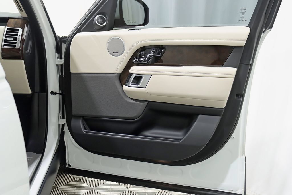 Used 2020 Land Rover Range Rover HSE AWD/4WD image 33