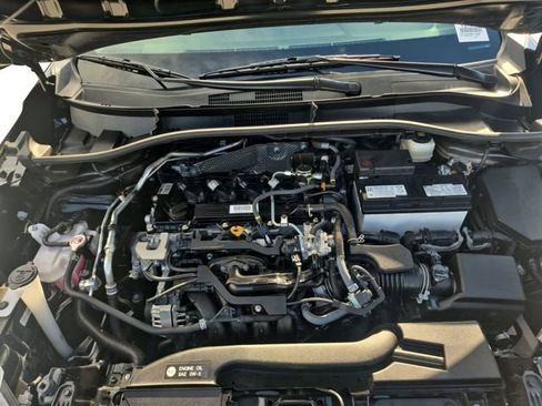 Used 2024 Toyota Corolla Cross L image 20