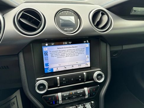 Used 2019 Ford Mustang GT Premium w/ Equipment Group 401A RWD image 21