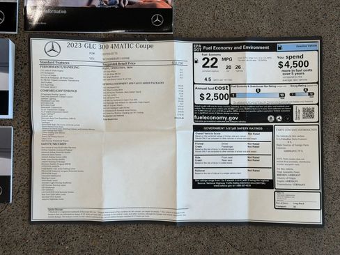 Used 2023 Mercedes-Benz GLC 300 4MATIC Coupe image 9