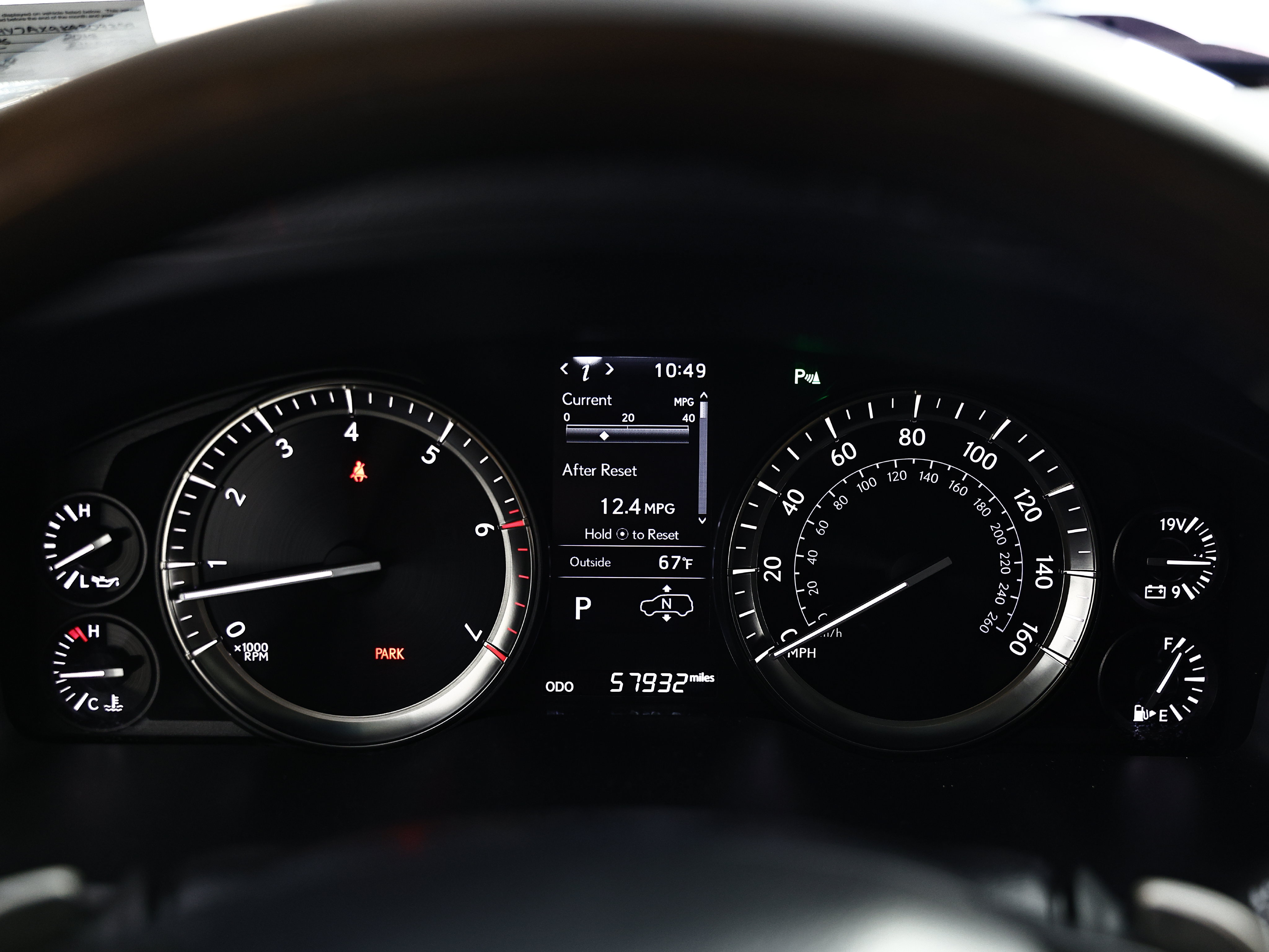 Used 2019 Lexus LX 570 4WD w/ Luxury Package image 39