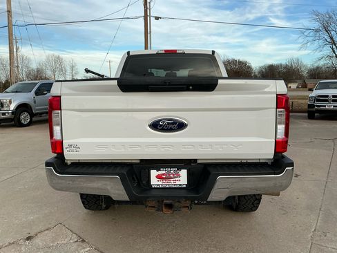 Used 2019 Ford F250 XL w/ STX Appearance Package image 7