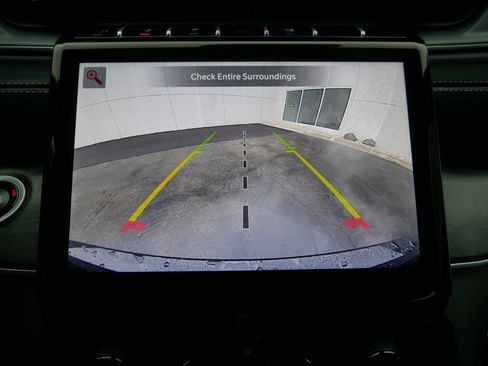 New 2025 Jeep Grand Cherokee Limited w/ Black Appearance Package image 12