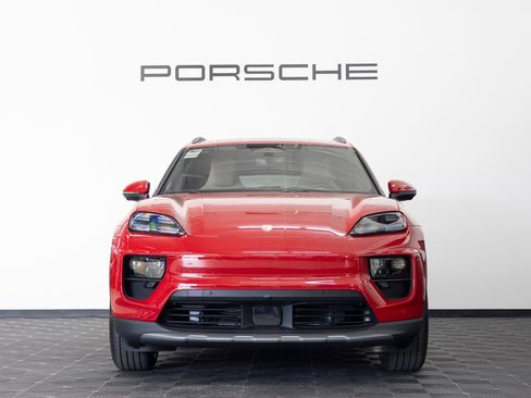 New 2026 Porsche Macan 4 Electric AWD/4WD image 10