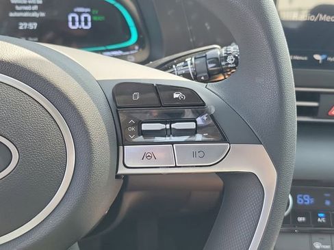 New 2026 Hyundai Elantra Hybrid FWD image 8