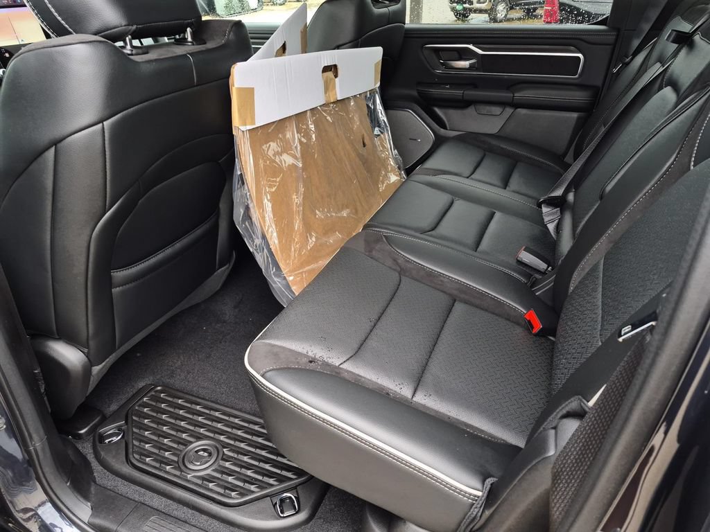 New 2026 RAM 1500 Laramie AWD/4WD image 13