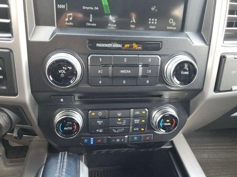 Used 2018 Ford F150 Platinum w/ Equipment Group 701A Luxury AWD/4WD image 33
