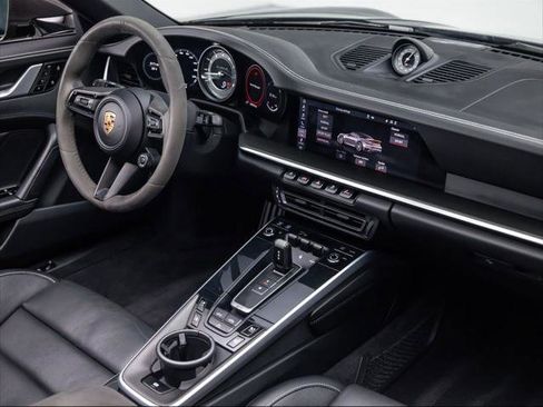 Used 2021 Porsche 911 Turbo S image 27