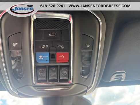 Used 2024 Jeep Wagoneer 4WD w/ Premium Group I image 26