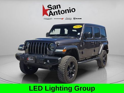 Used 2020 Jeep Wrangler Unlimited Sahara image 4