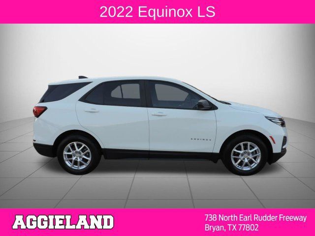Used 2022 Chevrolet Equinox LS w/ LS Convenience Package FWD image 2