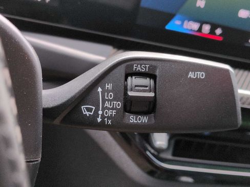 Used 2025 BMW M2 w/ Lighting Package RWD image 25