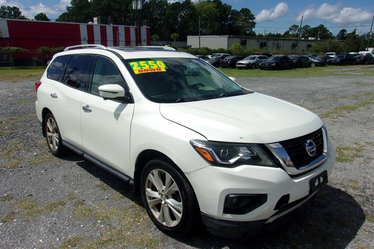 Used 2018 Nissan Pathfinder SL w/ SL Premium Package AWD/4WD image 9
