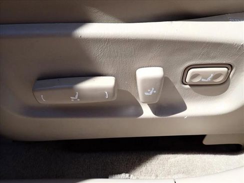 Used 2000 Lexus RX 300 FWD image 12