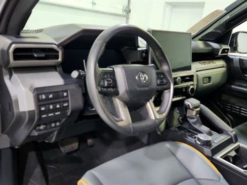Used 2024 Toyota Tacoma 4x4 Double Cab Hybrid image 10