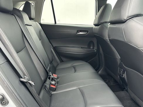 Used 2024 Toyota Corolla Cross XLE image 18